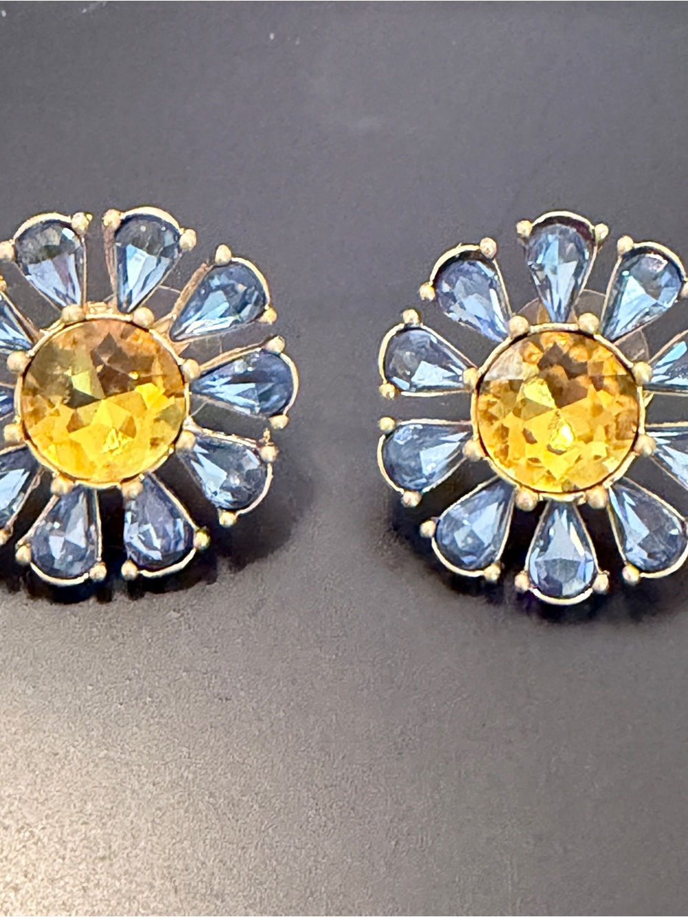 Oscar de la Renta Blue & Golden Topaz Sunflower Crystal Earrings✨Pierced/ Post - Picture 7 of 11